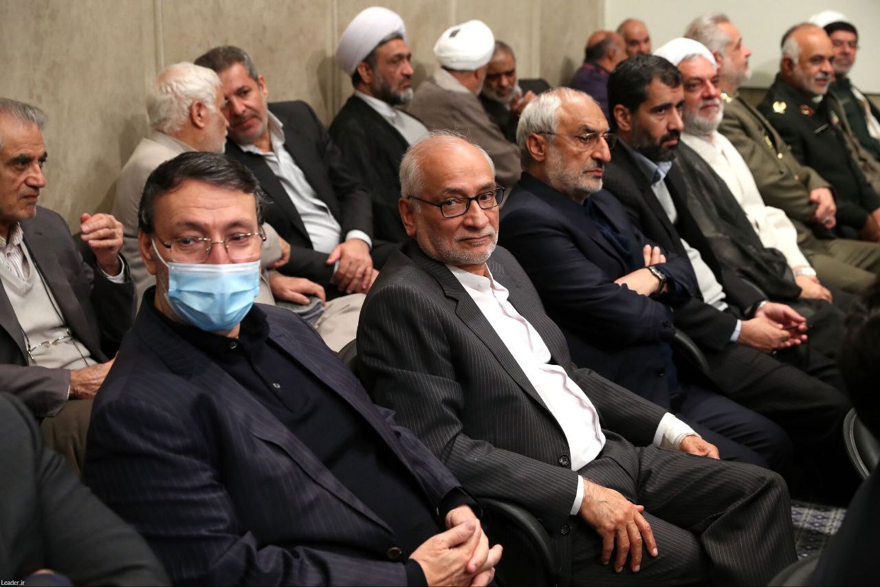 کدام شخصیت‌های سیاسی در دیدار روز گذشته مردم کرمان با رهبری حضور داشتند؟