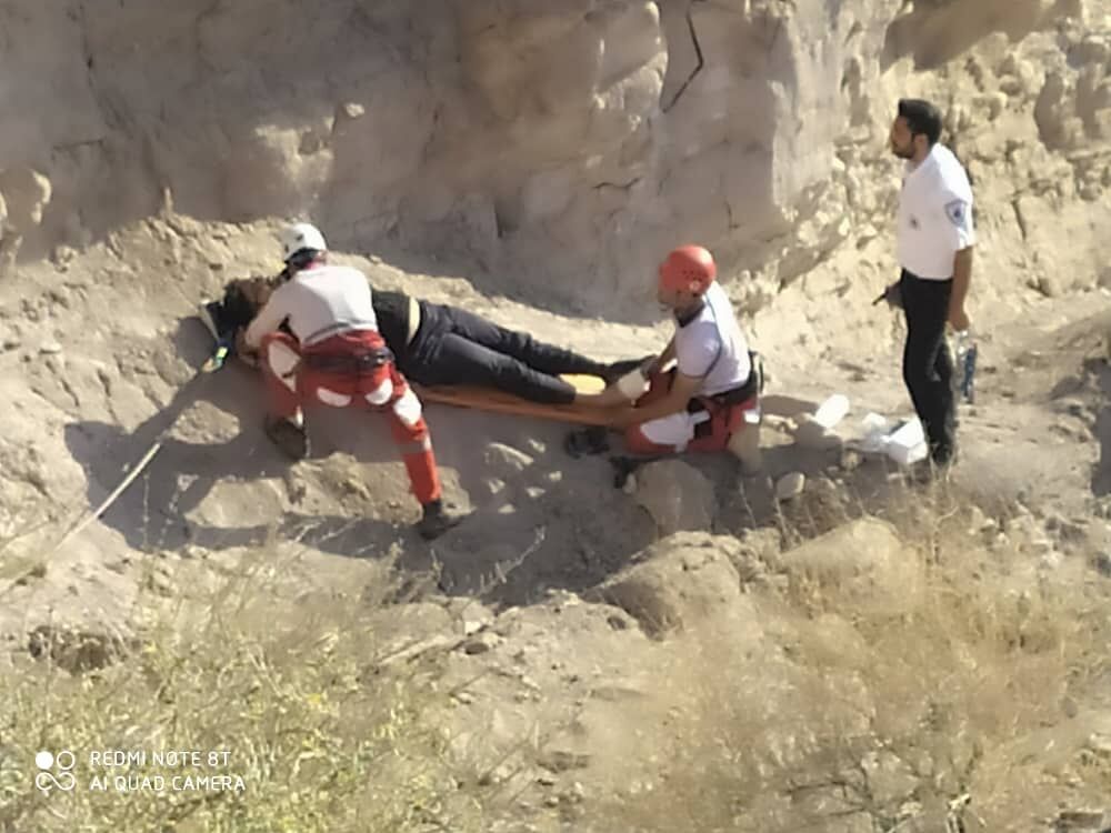 مدیرعامل هلال احمر: امدادگران کرمانی ۲۹ افغانی را از چاه رهاسازی کردند