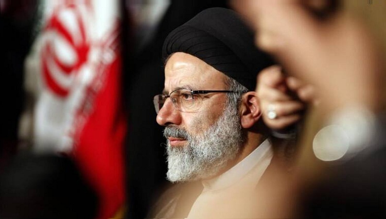 رئیسی شیوه مذاکرات دولت روحانی را ادامه دهد/ آن دوران گذشت که بگوییم تحریم‌ها تاثیر ندارد