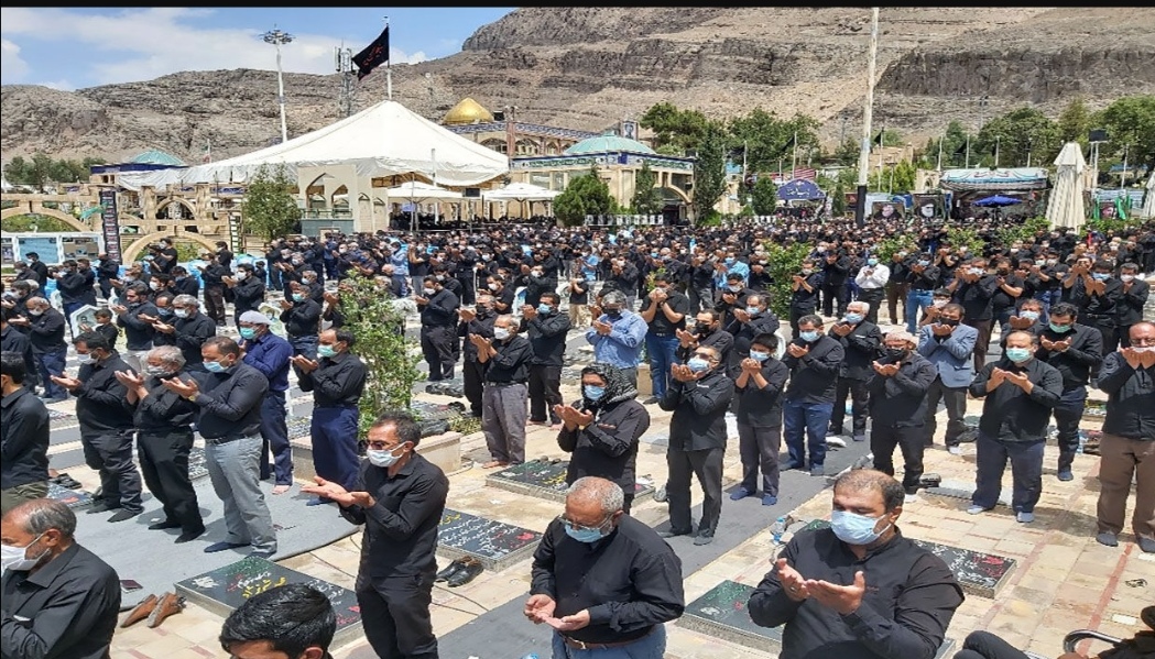 اقامه نماز ظهر عاشورا در کرمان پایتخت مقاومت